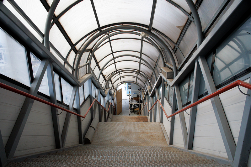Illustration for article titled Athens' Abandoned International Airport Is Incredibly Creepy